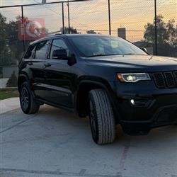 جيب جراند شيروكي